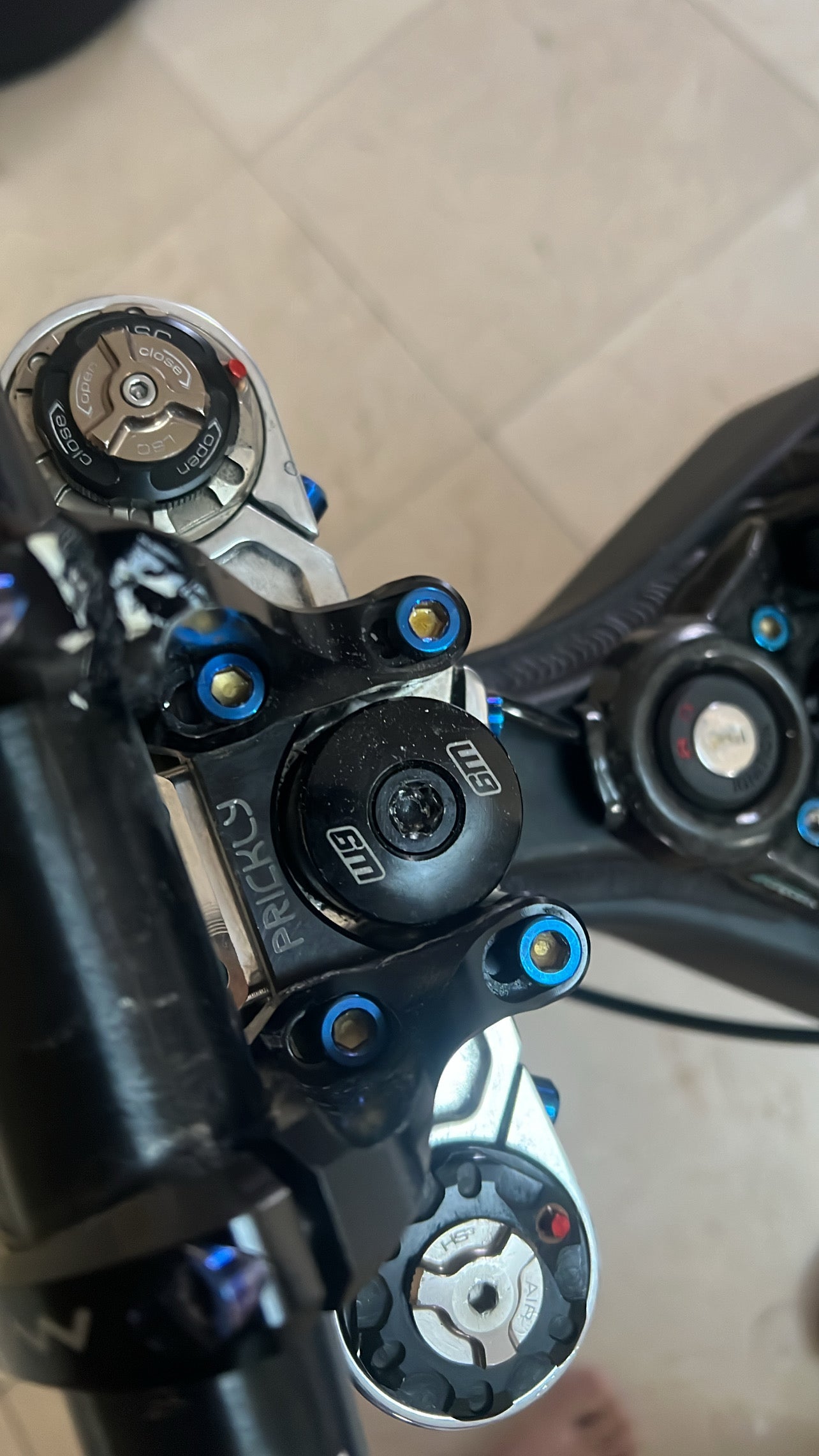 Titanium Direct Mount Bolts For Prickly Riser